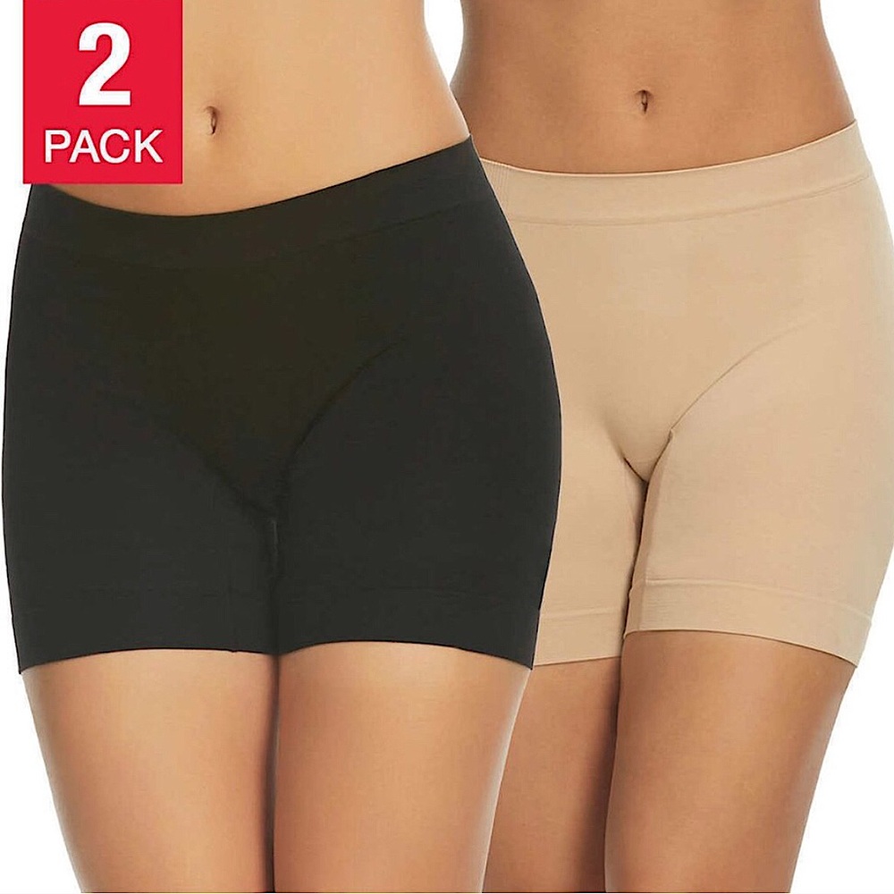 GLORIA VANDERBILT SEAMLESS SLIP SHORT
